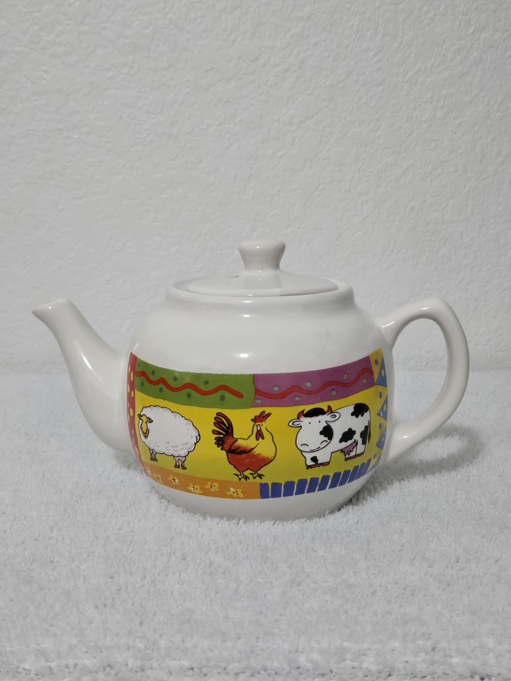 Houston Harvest | Farm Animal Accent Tea Pot